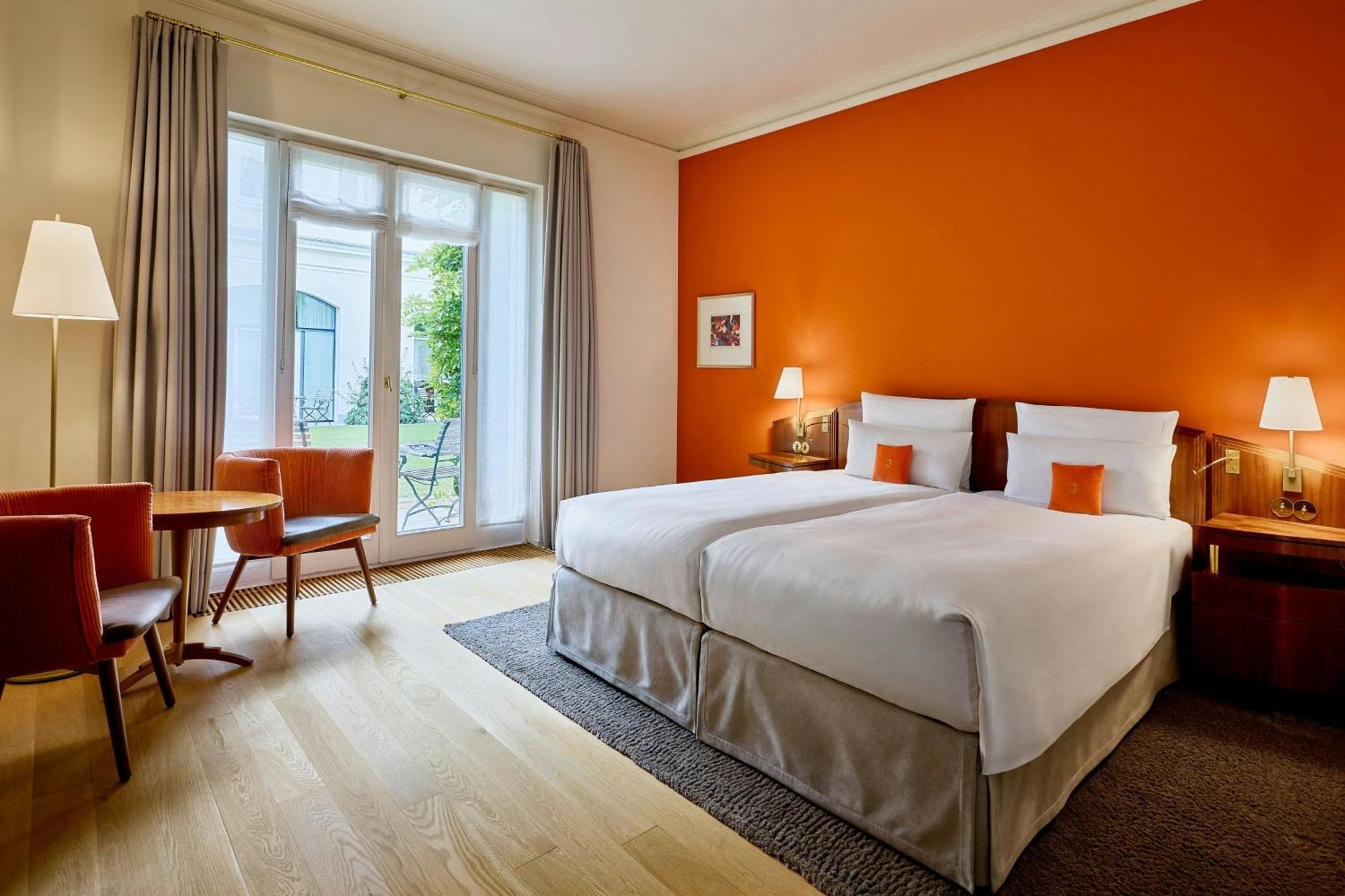 Deluxe Double Room Garden View